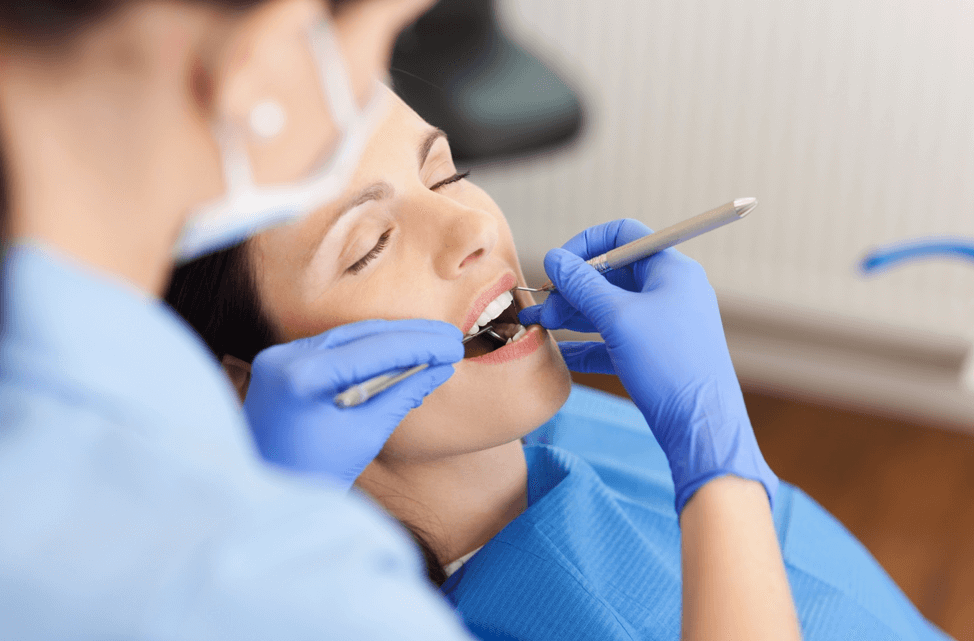 Tips on How to Avoid Common Dental Implant Problems